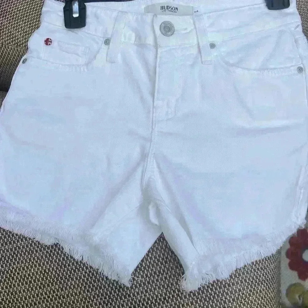 Hudson Amber Fray Hem Short White Denim High Rise Cutoff Shorts NWT Size 24